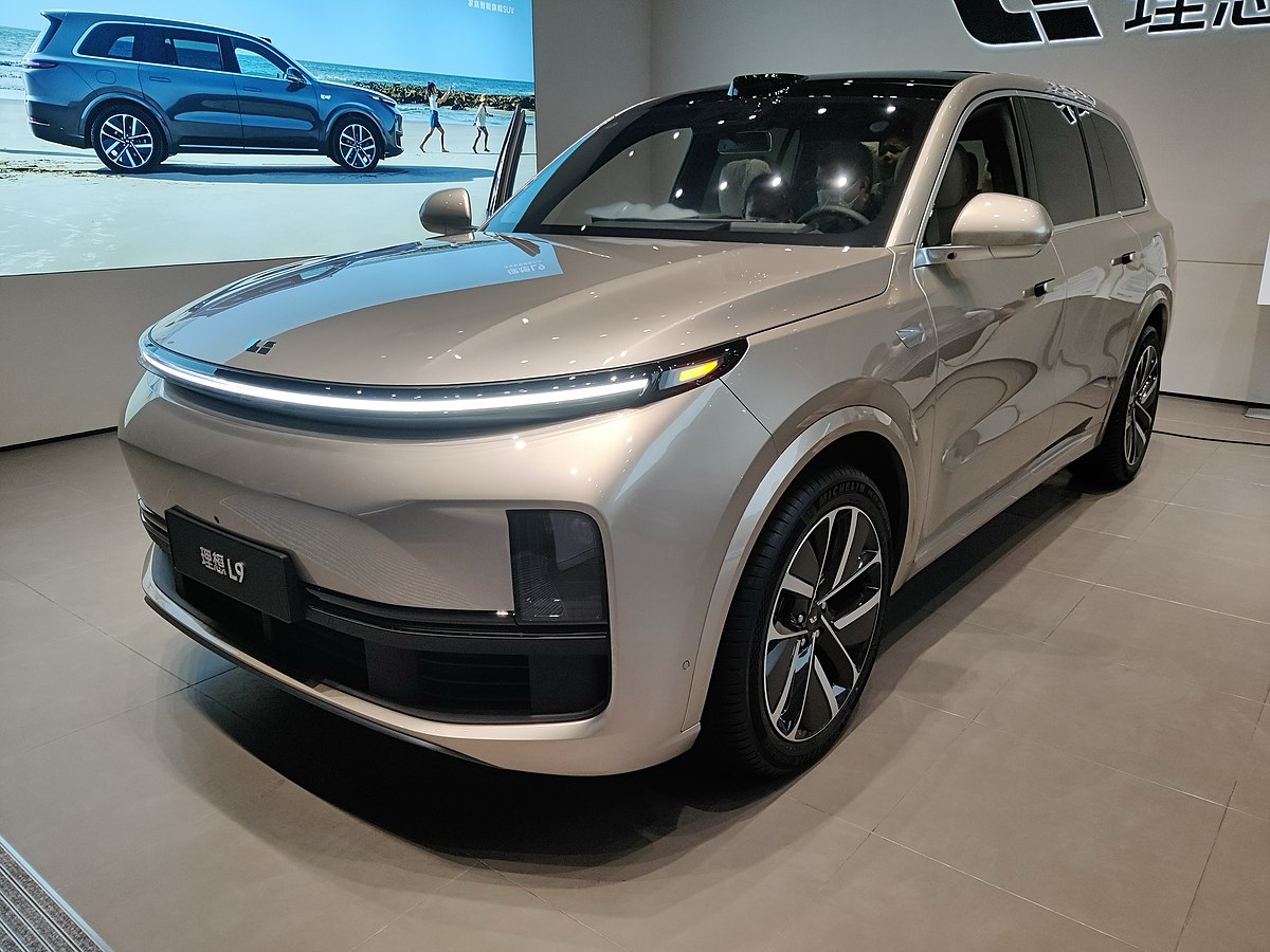 理想的成功，就靠电车+燃油充电宝？一文说清什么是增程式