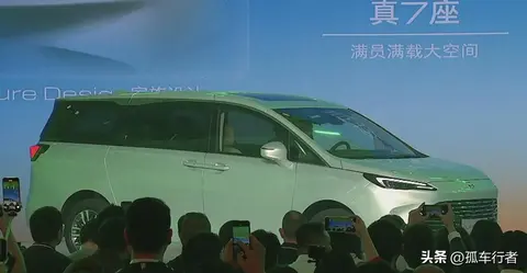 新一代别克GL8陆上公务舱发布、6月26日上市/2.0T中大型MPV
