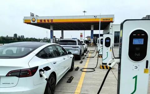 2026年春节这些新变化：电车成春运主角，高速补能网络超稳